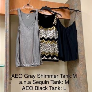 Women’s tank bundle!